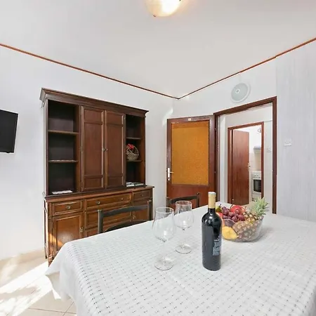 Sunset Apartment